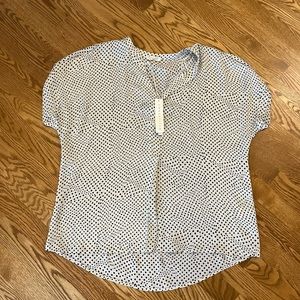 Love Stitch dotted line blouse size large